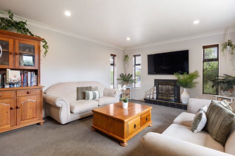 Photo of property in 40 Titirangi Crescent, Parklands, Christchurch, 8083