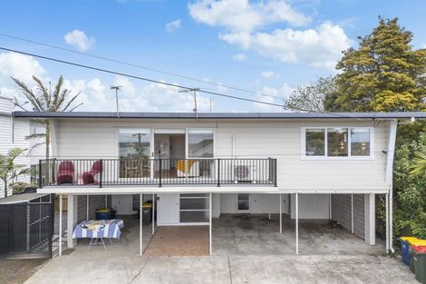 Photo of property in 2/104 Sylvan Avenue, Northcote, Auckland, 0627