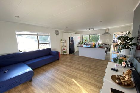 Photo of property in 2/35 Russell Road, Manurewa, Auckland, 2102