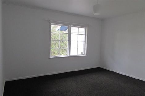 Photo of property in 36 Commodore Drive, Lynfield, Auckland, 1042