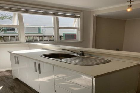 Photo of property in 16 Normanby Street, Newtown, Wellington, 6021