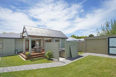 Photo of property in 41 Claridges Road, Casebrook, Christchurch, 8051