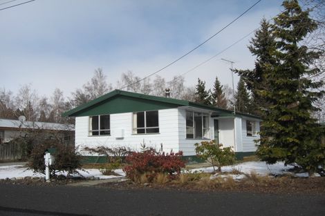Photo of property in 15 Huxley Place, Twizel, 7901