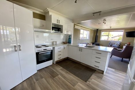 Photo of property in 32 Constitution Avenue, Milton, 9220