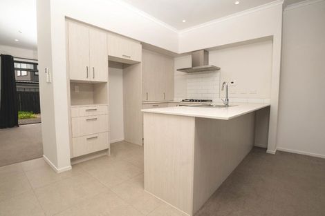 Photo of property in 5 Pukewhero Rise, Westgate, Auckland, 0614