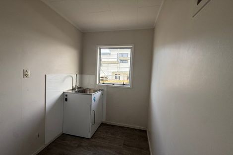 Photo of property in 30 Beaufort Place, Papatoetoe, Auckland, 2025