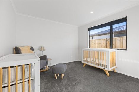 Photo of property in 33 Te Hurunui Drive, Pegasus, 7612