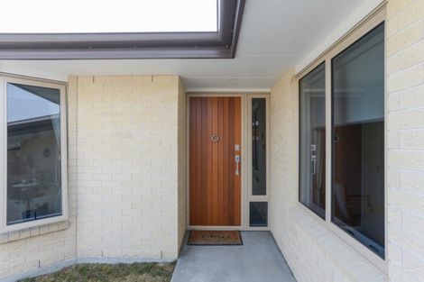 Photo of property in 6 Gregory Grove, Clive, 4102