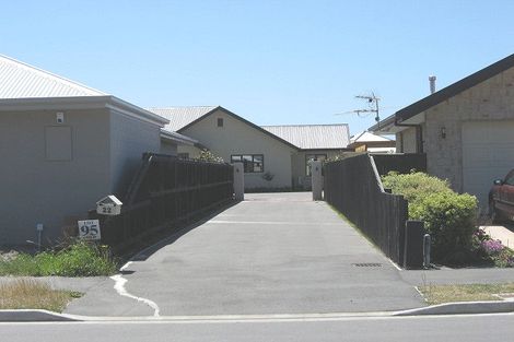 Photo of property in 22 Pohutukawa Crescent, Parklands, Christchurch, 8083