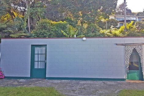 Photo of property in 8 The Esplanade, Tairua, 3508