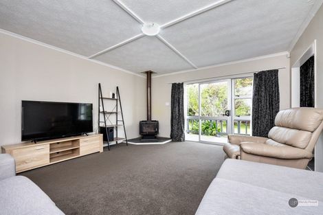 Photo of property in 82 Hewer Crescent, Naenae, Lower Hutt, 5011
