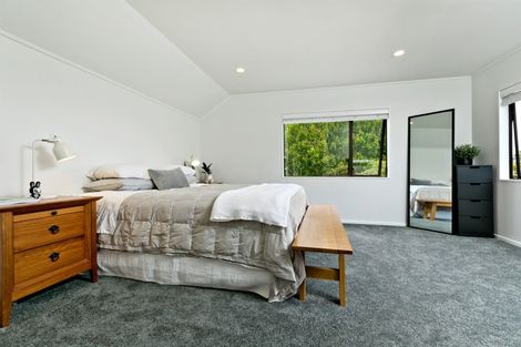 Photo of property in 1 Birchwood Grove, Greenhithe, Auckland, 0632