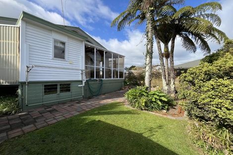 Photo of property in 43 Dorset Avenue, Westown, New Plymouth, 4310