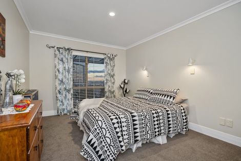 Photo of property in 20 Bayvista Close, Welcome Bay, Tauranga, 3112