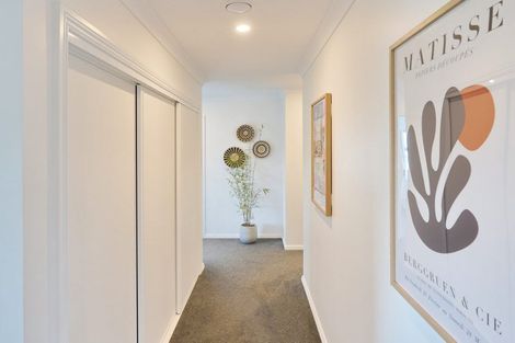 Photo of property in 68 Parsonage Road, Woodend, 7610