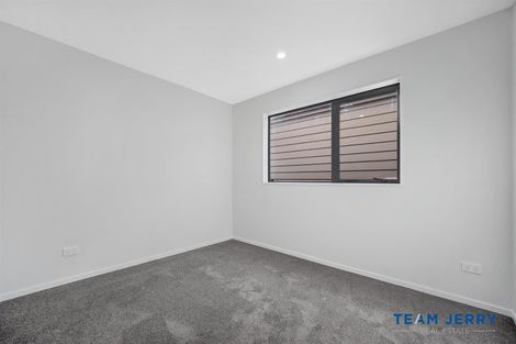 Photo of property in 21 Combat Street, Papakura, 2110