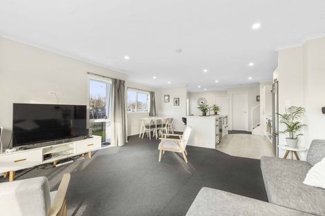 Photo of property in 15 Anna Jean Crescent, Flagstaff, Hamilton, 3210