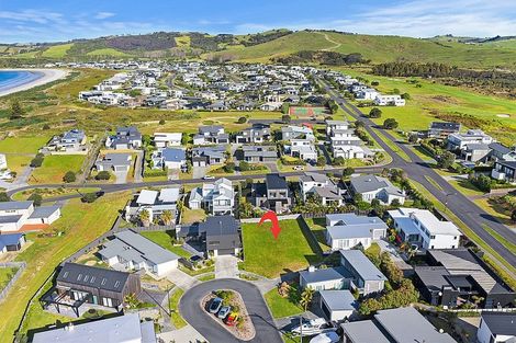 Photo of property in 14 Patiki Place, Omaha, 0986