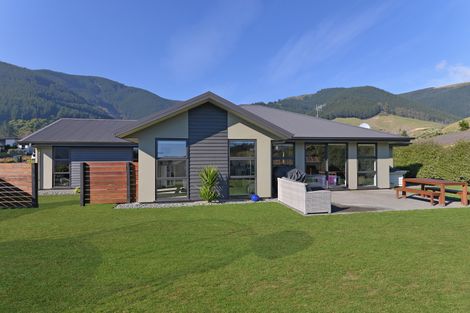 Photo of property in 81 Sanctuary Drive, Stoke, Nelson, 7011