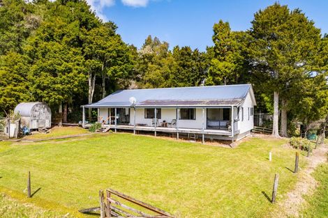 Photo of property in 627 Helmsdale Road, Waipu, 0582