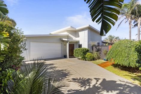 Photo of property in 12 Paua Cove, Papamoa Beach, Papamoa, 3118