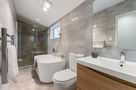 Photo of property in 14a Crystal Avenue, Glendene, Auckland, 0602