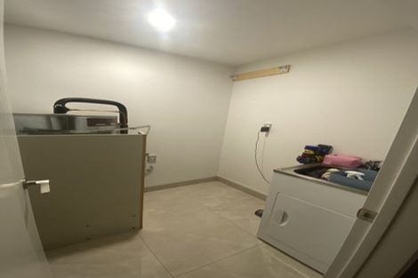 Photo of property in 7 Korama Lane, New Lynn, Auckland, 0600