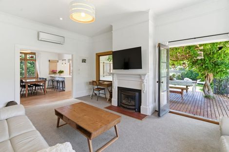Photo of property in 42 Middlepark Road, Sockburn, Christchurch, 8042