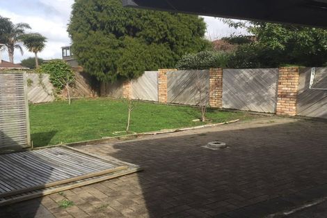 Photo of property in 5 Monet Grove, West Harbour, Auckland, 0618