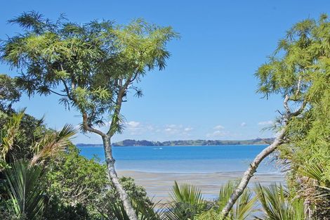 Photo of property in 62 Clinton Road, Tawharanui Peninsula, Matakana, 0986