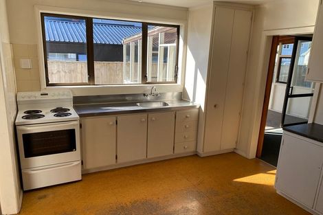 Photo of property in 27 Reynolds Street, Taita, Lower Hutt, 5011