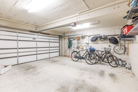 Photo of property in 25 Brougham Street, Mount Victoria, Wellington, 6011