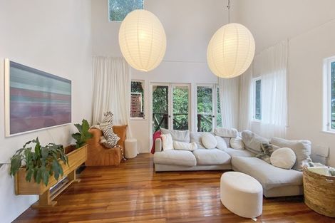 Photo of property in 221 Titirangi Road, Titirangi, Auckland, 0604