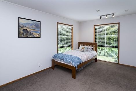 Photo of property in 17 Stevenson Way, Cockle Bay, Auckland, 2014