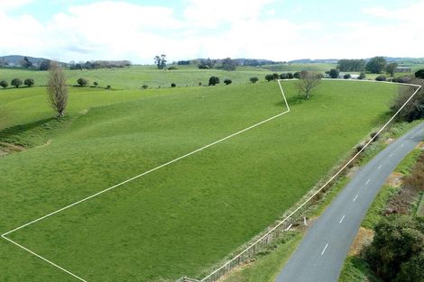 Photo of property in 194 Waimanu Road, Pukeatua, 3880