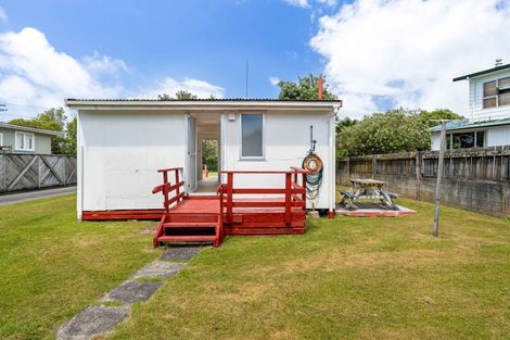 Photo of property in 104a The Square, Whangamata, 3620