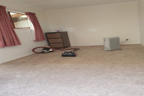 Photo of property in 76 Gallony Avenue, Massey, Auckland, 0614