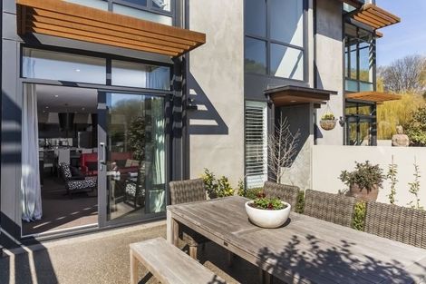 Photo of property in 2/2a Dorset Street, Christchurch Central, Christchurch, 8013