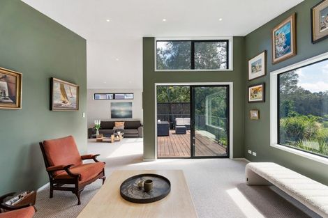 Photo of property in 64 Otitori Bay Road, Titirangi, Auckland, 0604