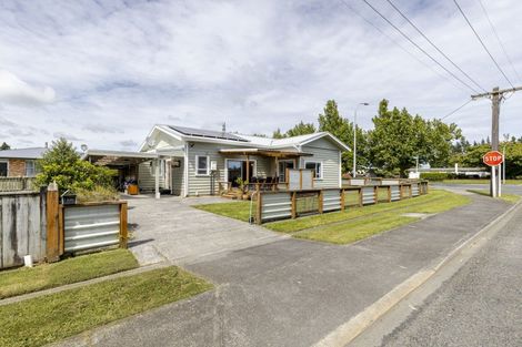 Photo of property in 1 Rimu Street, Strandon, New Plymouth, 4312