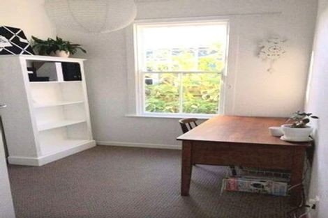 Photo of property in 17 Elizabeth Street, Moera, Lower Hutt, 5010