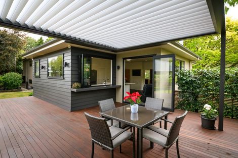 Photo of property in 9 Awatea Terrace, Hokowhitu, Palmerston North, 4410