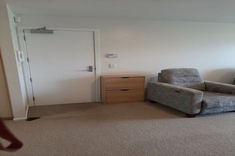 Photo of property in 2/1 Opito Way, East Tamaki, Auckland, 2013
