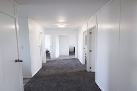 Photo of property in 4/7 Barneys Farm Road, Clendon Park, Auckland, 2103