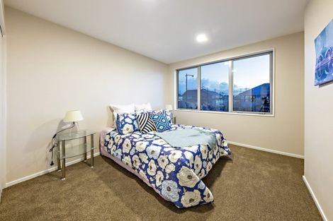 Photo of property in 17 Flight Place, Takanini, 2112