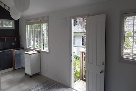 Photo of property in 325 Titirangi Road, Titirangi, Auckland, 0604