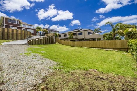 Photo of property in 13a Ridge Road, Waiake, Auckland, 0630