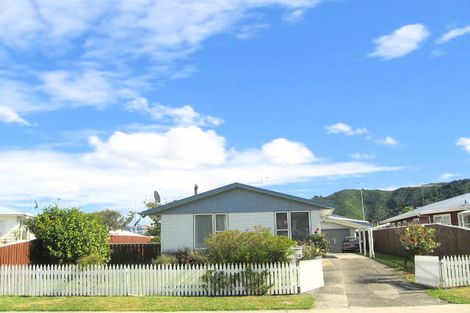 Photo of property in 53 Oregon Drive, Maoribank, Upper Hutt, 5018