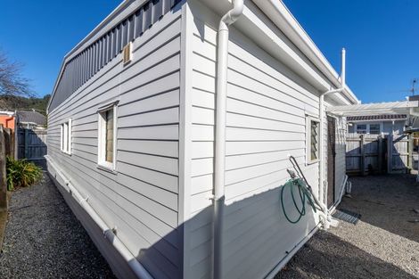 Photo of property in 8 Cole Grove, Wallaceville, Upper Hutt, 5018