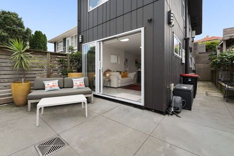 Photo of property in 355c Maunganui Road, Mount Maunganui, 3116